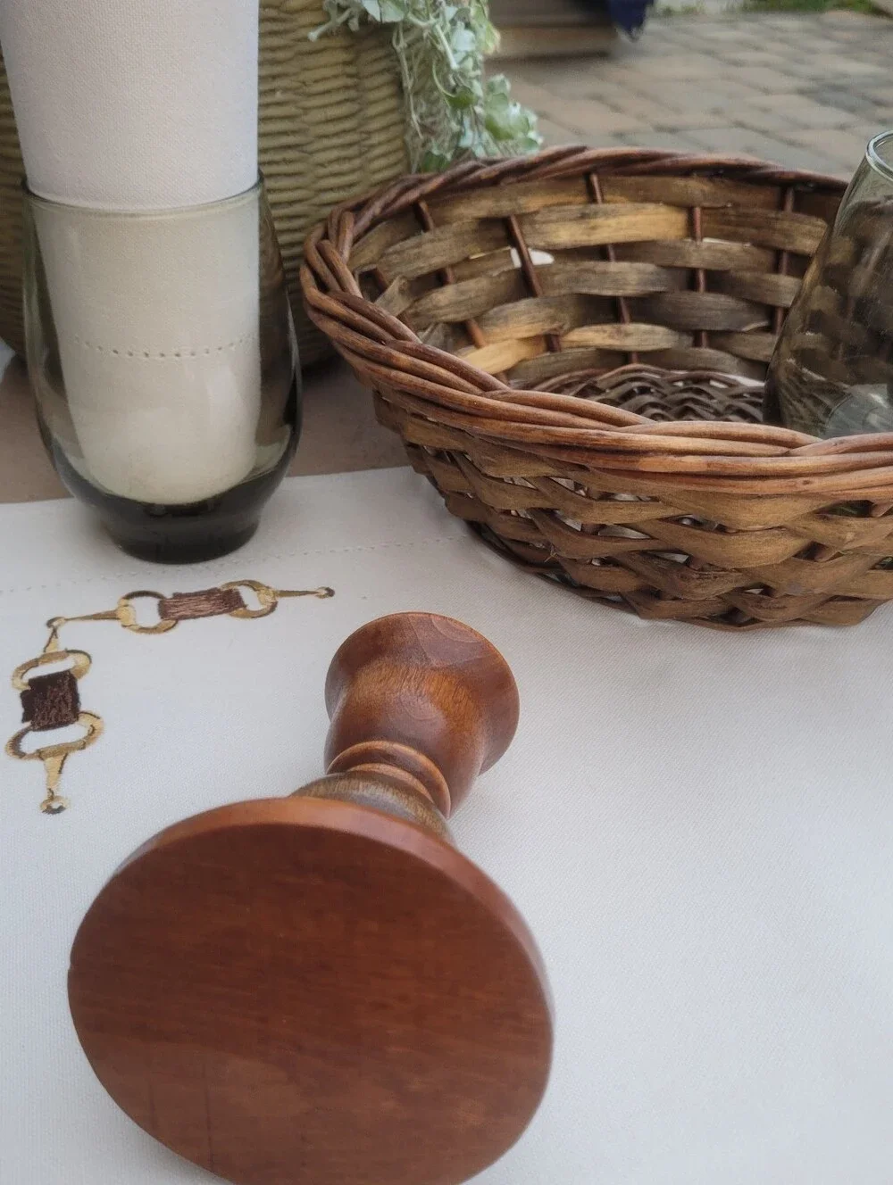 Vintage Equestrian Tablescape for 2 | Libbey Tempo Avocado Tumblers | Placemats